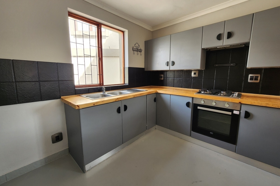 3 Bedroom Property for Sale in Paradise Beach Eastern Cape